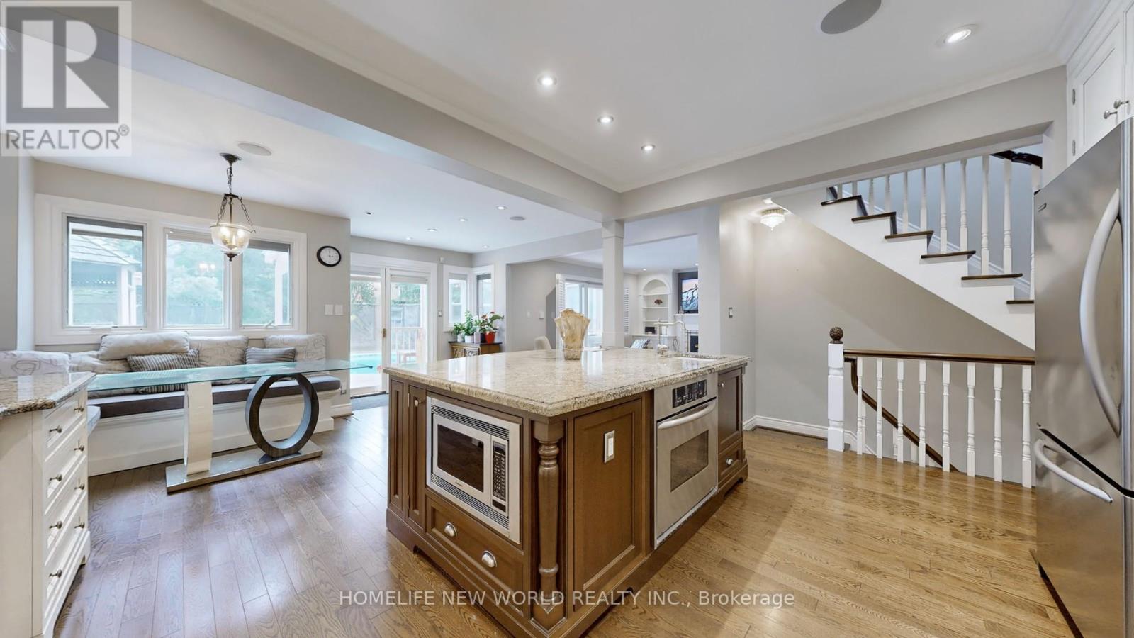 33 BEATTY CRESCENT, Aurora (Aurora Highlands), Ontario, L4G5V3 — Photo 11