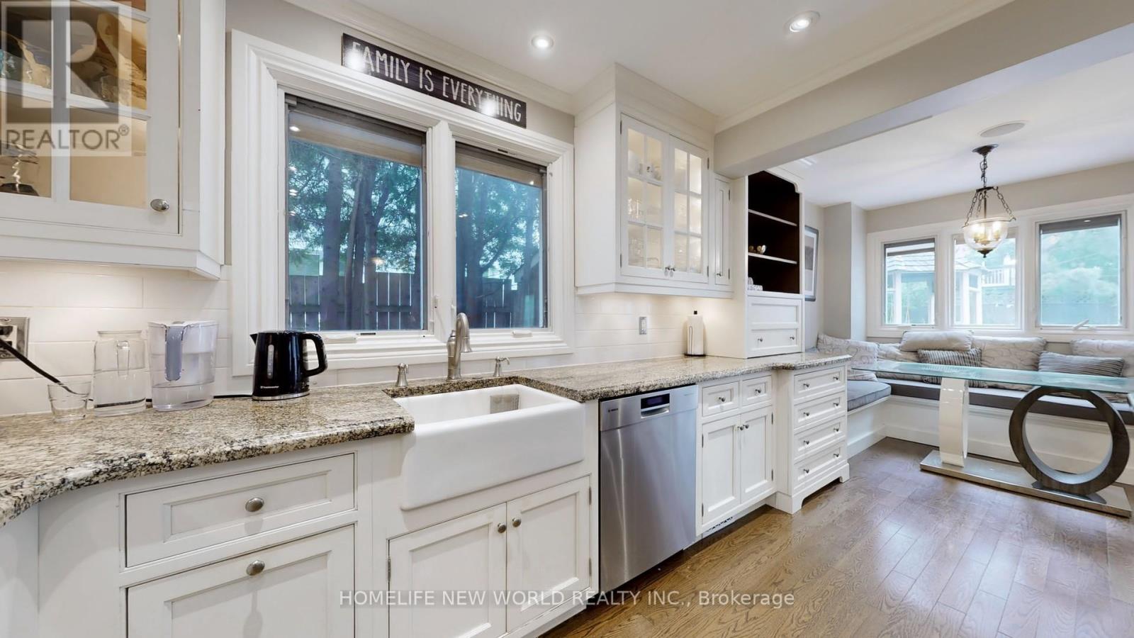 33 BEATTY CRESCENT, Aurora (Aurora Highlands), Ontario, L4G5V3 — Photo 13