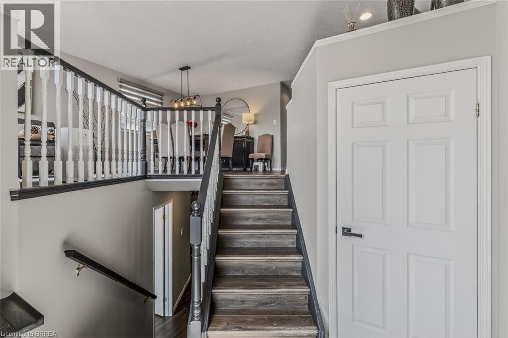 5 RICHTER Street, Brantford, Ontario, N3T6M2 — Photo 3