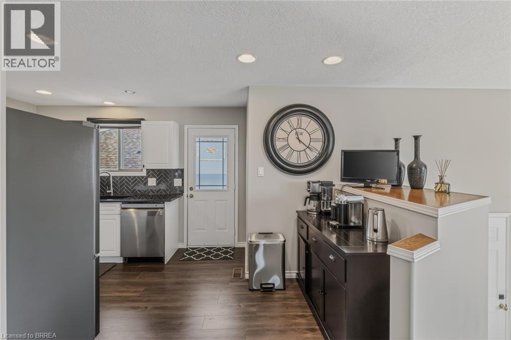 5 RICHTER Street, Brantford, Ontario, N3T6M2 — Photo 8