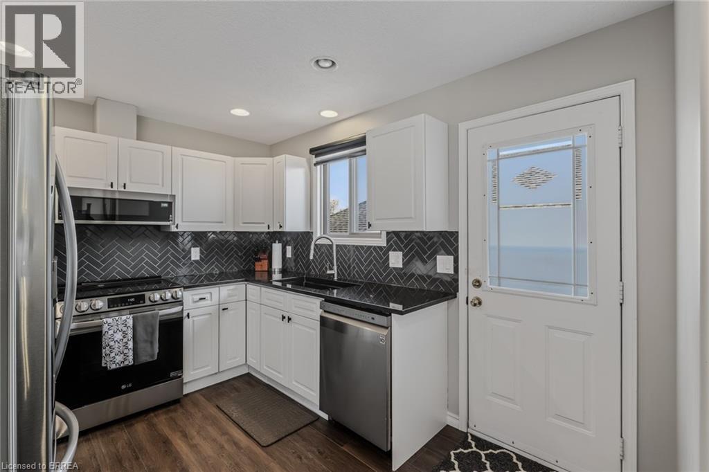 5 RICHTER Street, Brantford, Ontario, N3T6M2 — Photo 9