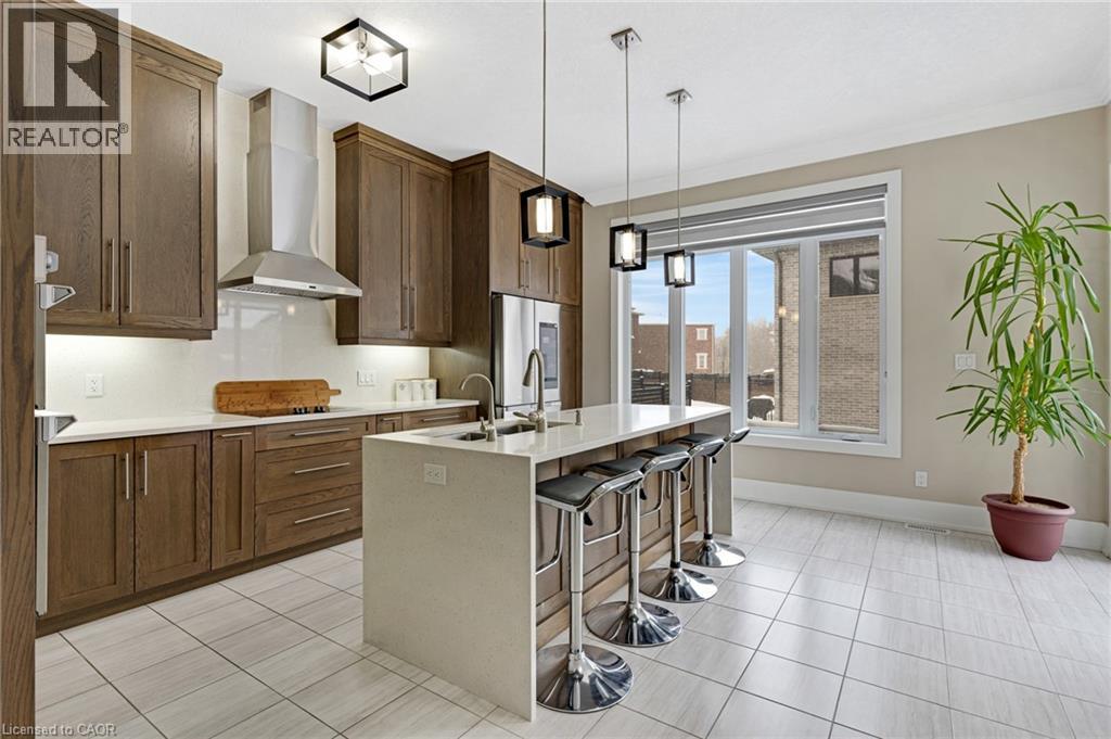 900 PONDCLIFFE Court, Kitchener, Ontario, N2R0M4 — Photo 12