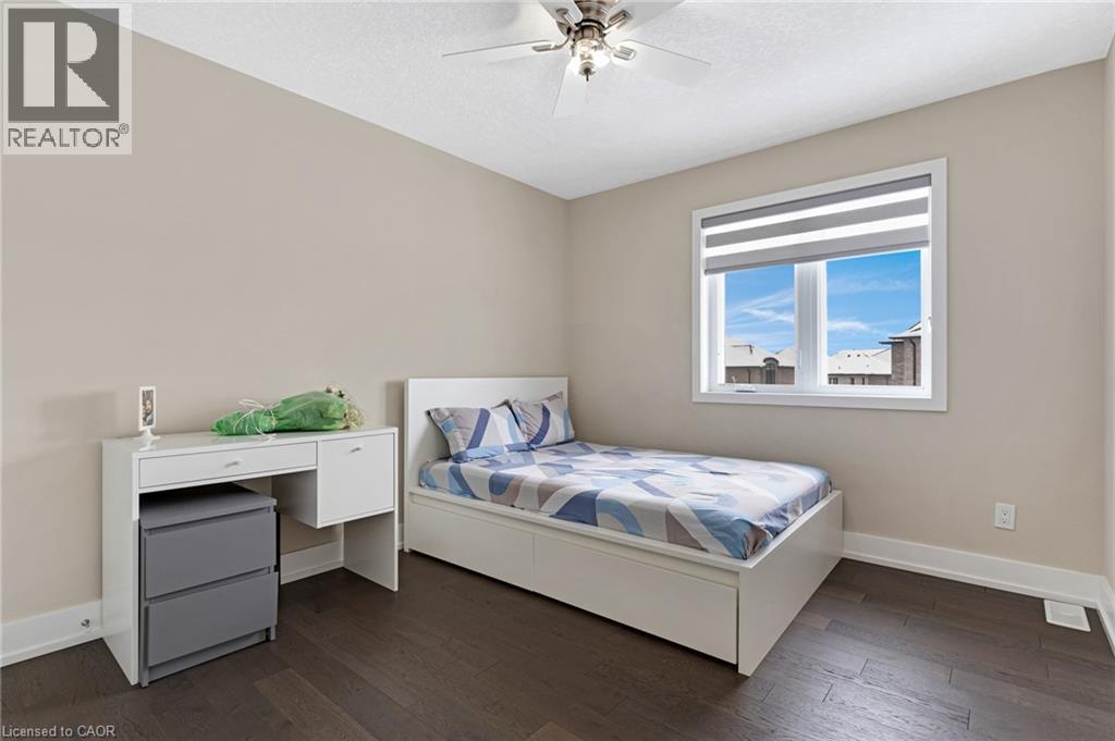 900 PONDCLIFFE Court, Kitchener, Ontario, N2R0M4 — Photo 19