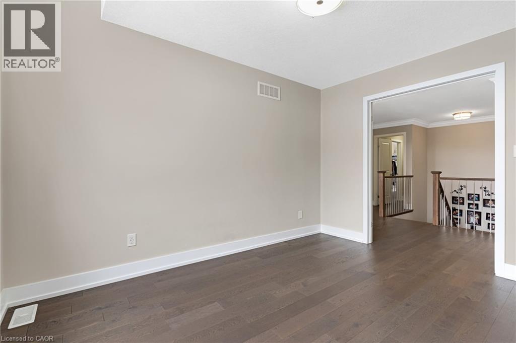 900 PONDCLIFFE Court, Kitchener, Ontario, N2R0M4 — Photo 24