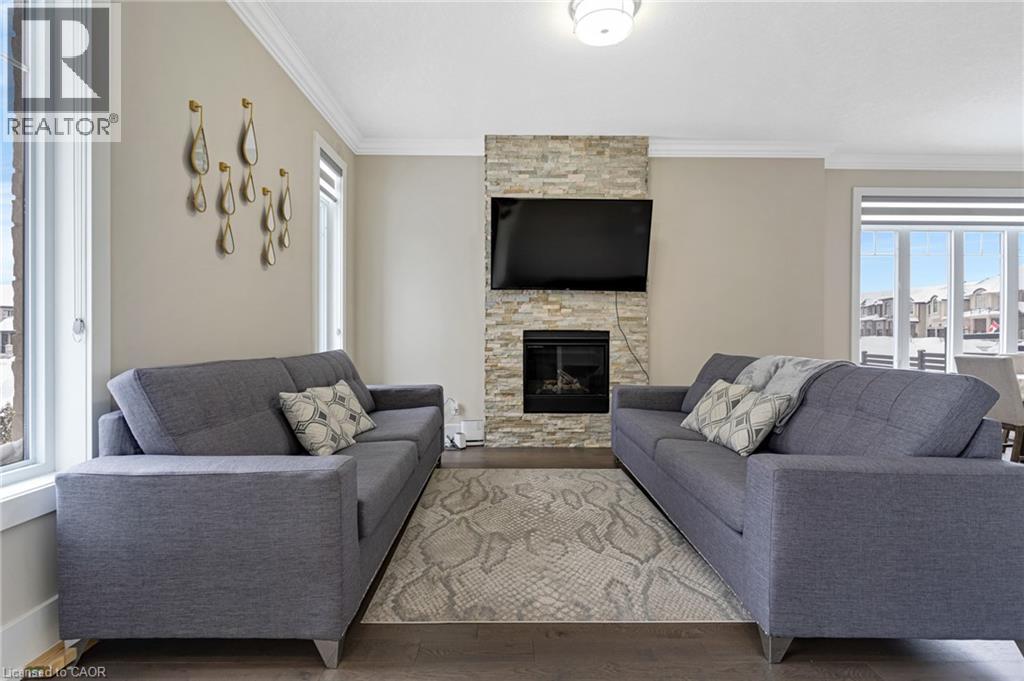 900 PONDCLIFFE Court, Kitchener, Ontario, N2R0M4 — Photo 9