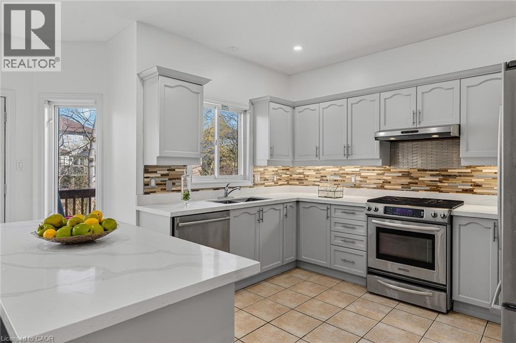 14 HEARTHBRIDGE Street, Kitchener, Ontario, N2R1L5 — Photo 12