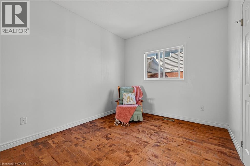 14 HEARTHBRIDGE Street, Kitchener, Ontario, N2R1L5 — Photo 16