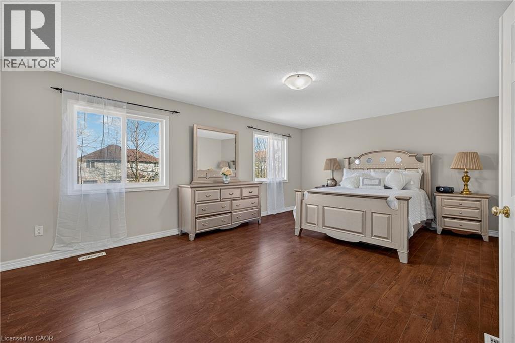 14 HEARTHBRIDGE Street, Kitchener, Ontario, N2R1L5 — Photo 23