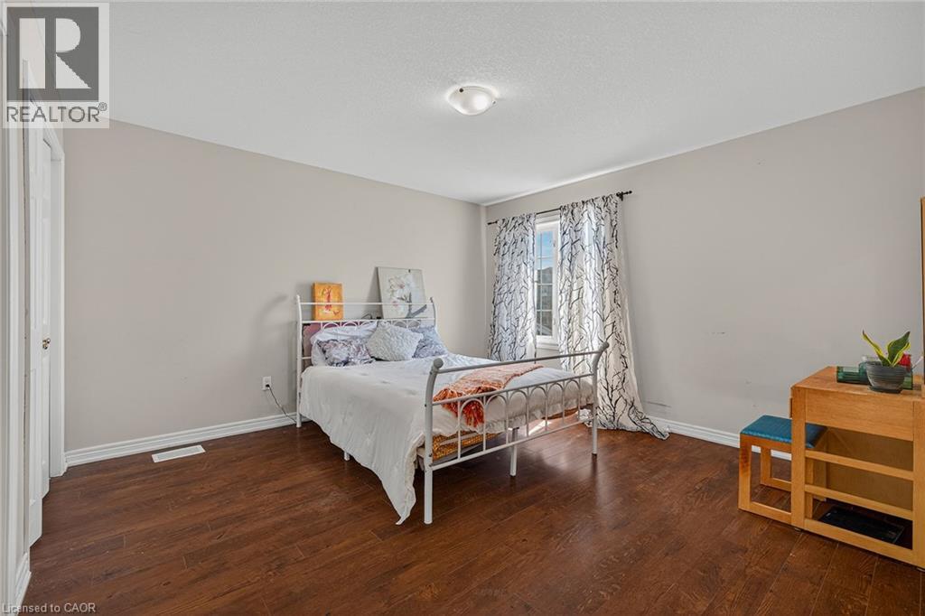 14 HEARTHBRIDGE Street, Kitchener, Ontario, N2R1L5 — Photo 28