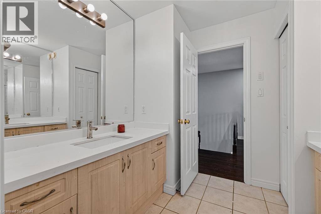 14 HEARTHBRIDGE Street, Kitchener, Ontario, N2R1L5 — Photo 31