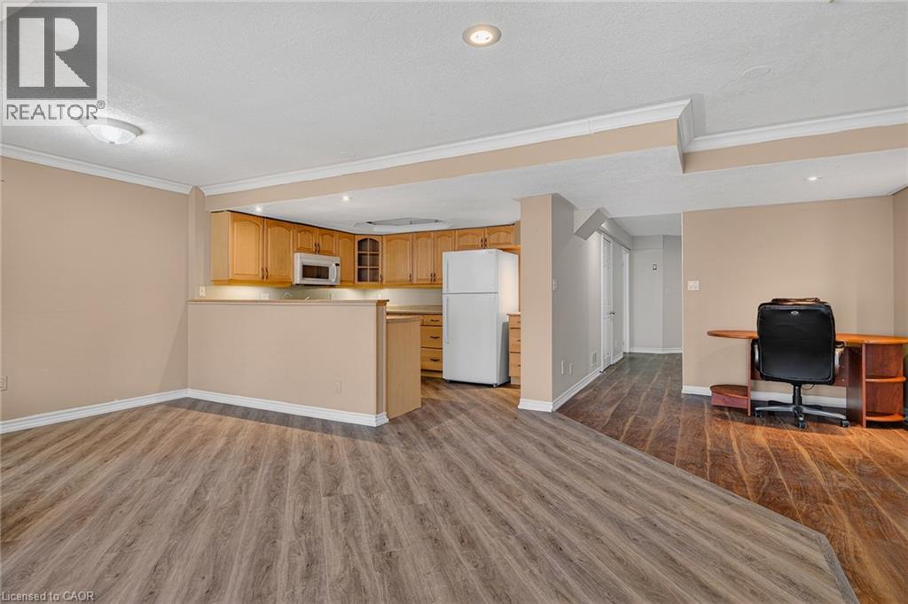 14 HEARTHBRIDGE Street, Kitchener, Ontario, N2R1L5 — Photo 36