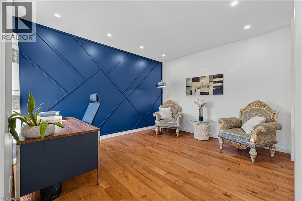 14 HEARTHBRIDGE Street, Kitchener, Ontario, N2R1L5 — Photo 4