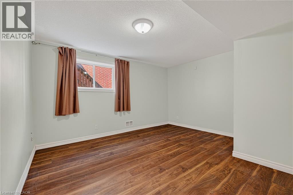 14 HEARTHBRIDGE Street, Kitchener, Ontario, N2R1L5 — Photo 41