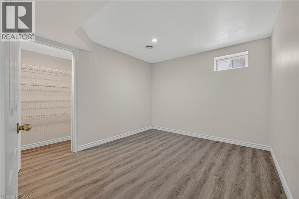 14 HEARTHBRIDGE Street, Kitchener, Ontario, N2R1L5 — Photo 42