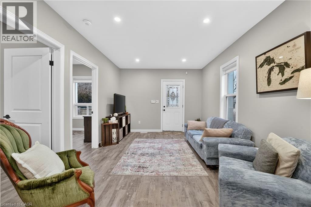 332 QUEEN Street N, Simcoe, Ontario, N3Y3Z1 — Photo 5