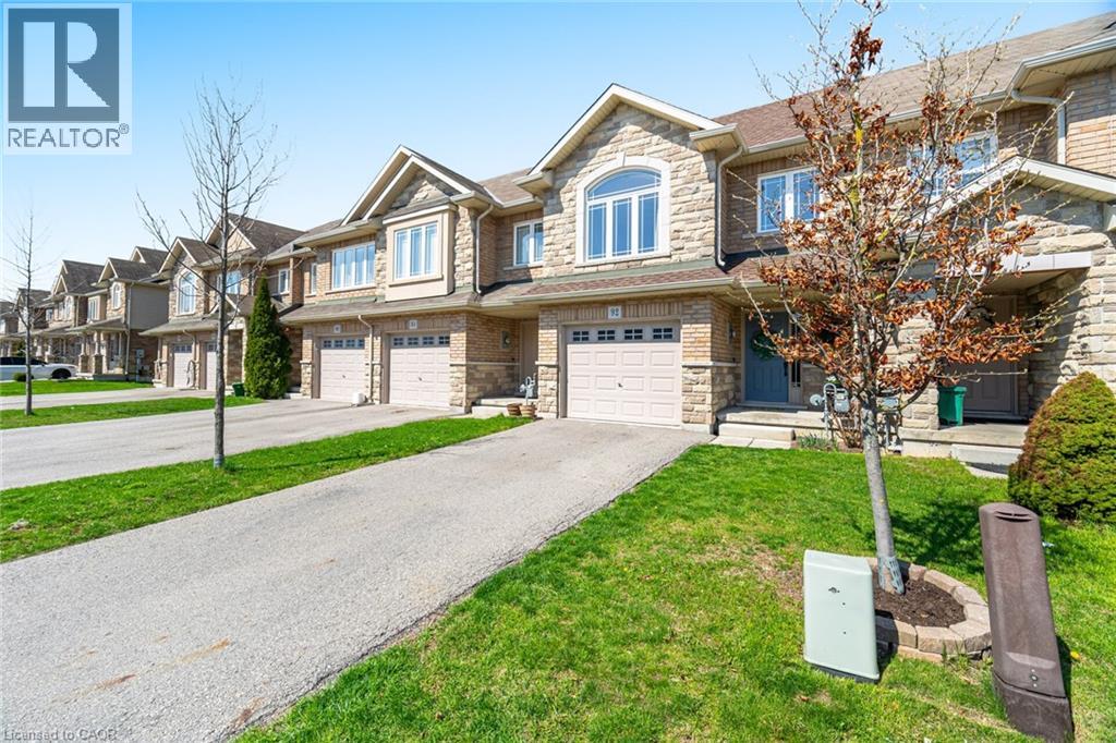 92 CELESTIAL Crescent, Stoney Creek, Ontario, L0R1P0 — Photo 2