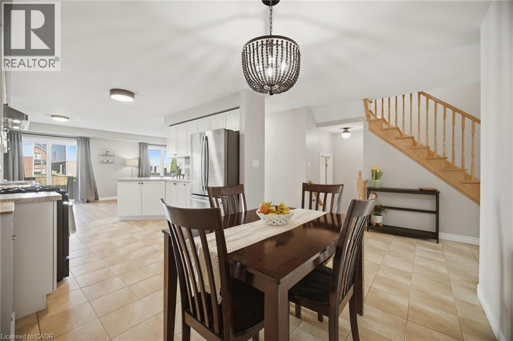 92 CELESTIAL Crescent, Stoney Creek, Ontario, L0R1P0 — Photo 20