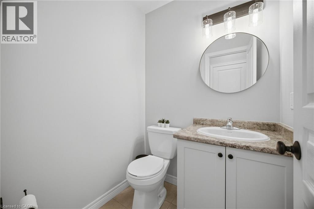 92 CELESTIAL Crescent, Stoney Creek, Ontario, L0R1P0 — Photo 21