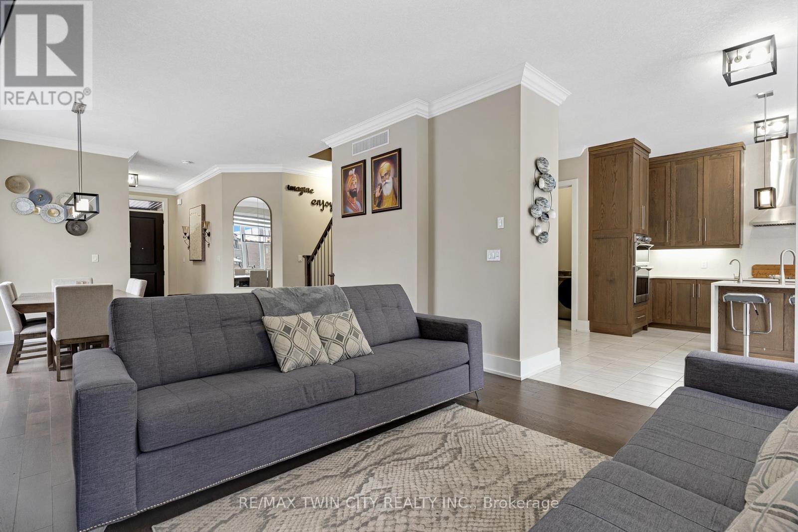 900 PONDCLIFFE DRIVE, Kitchener, Ontario, N2R0M9 — Photo 10