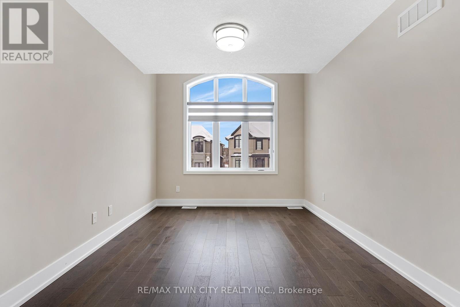 900 PONDCLIFFE DRIVE, Kitchener, Ontario, N2R0M9 — Photo 23