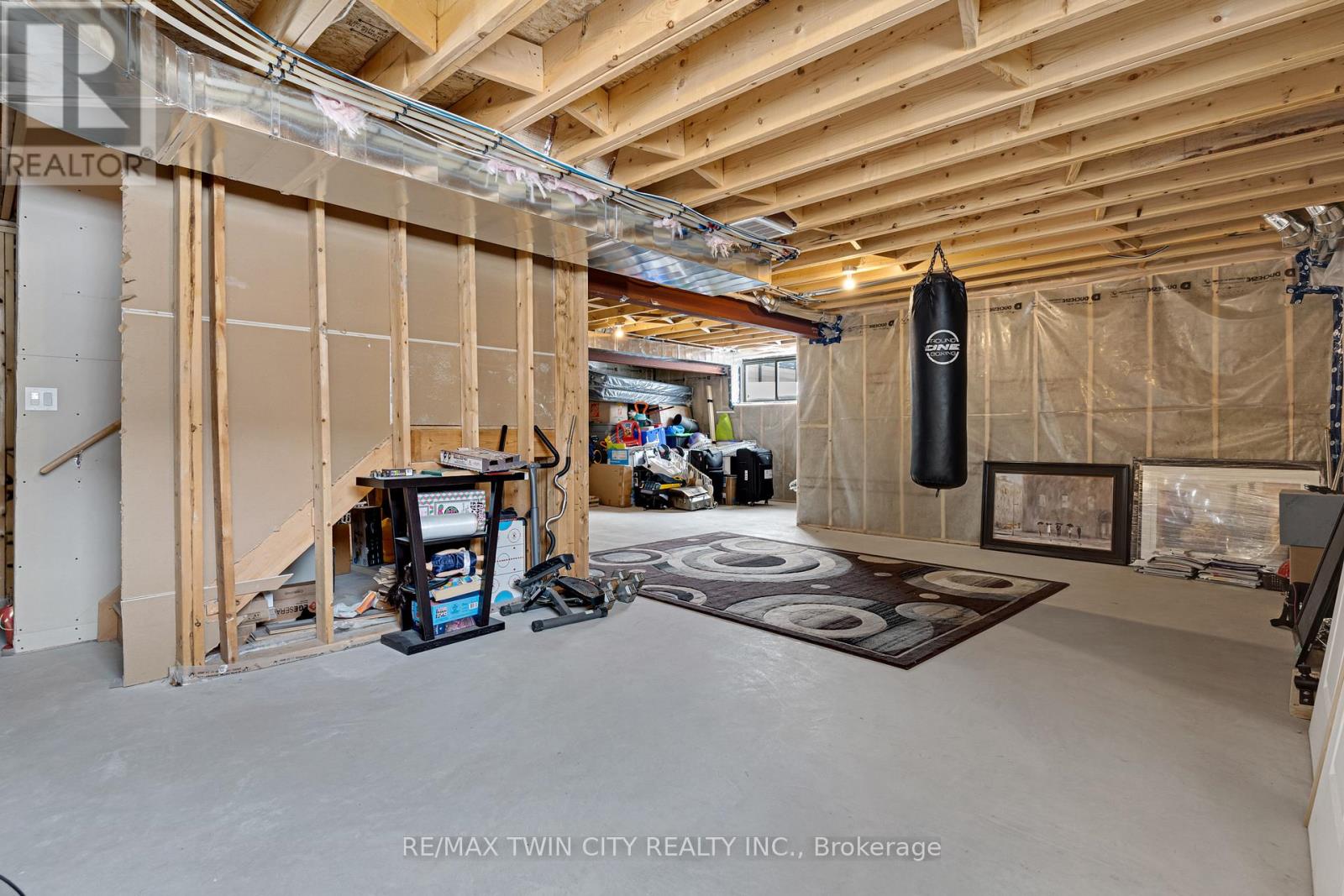 900 PONDCLIFFE DRIVE, Kitchener, Ontario, N2R0M9 — Photo 38