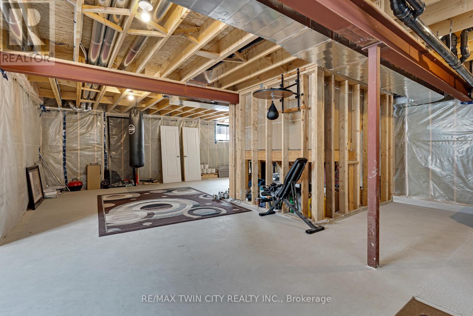 900 PONDCLIFFE DRIVE, Kitchener, Ontario, N2R0M9 — Photo 39