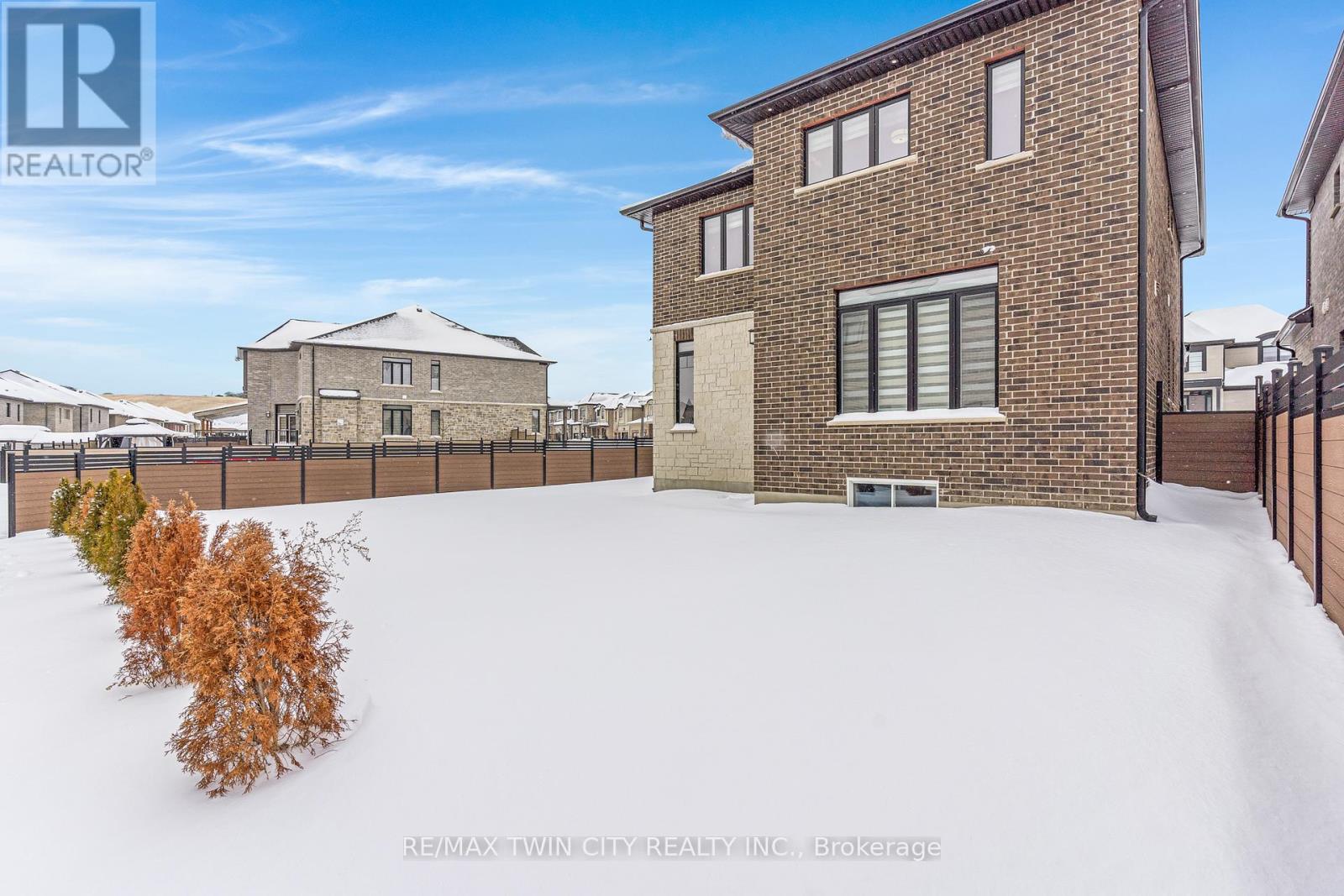900 PONDCLIFFE DRIVE, Kitchener, Ontario, N2R0M9 — Photo 43