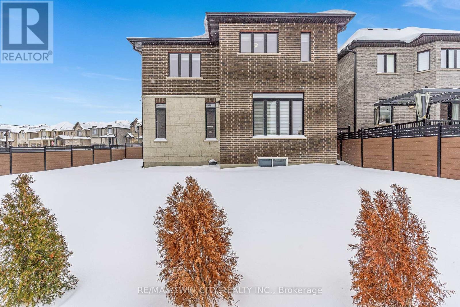 900 PONDCLIFFE DRIVE, Kitchener, Ontario, N2R0M9 — Photo 44