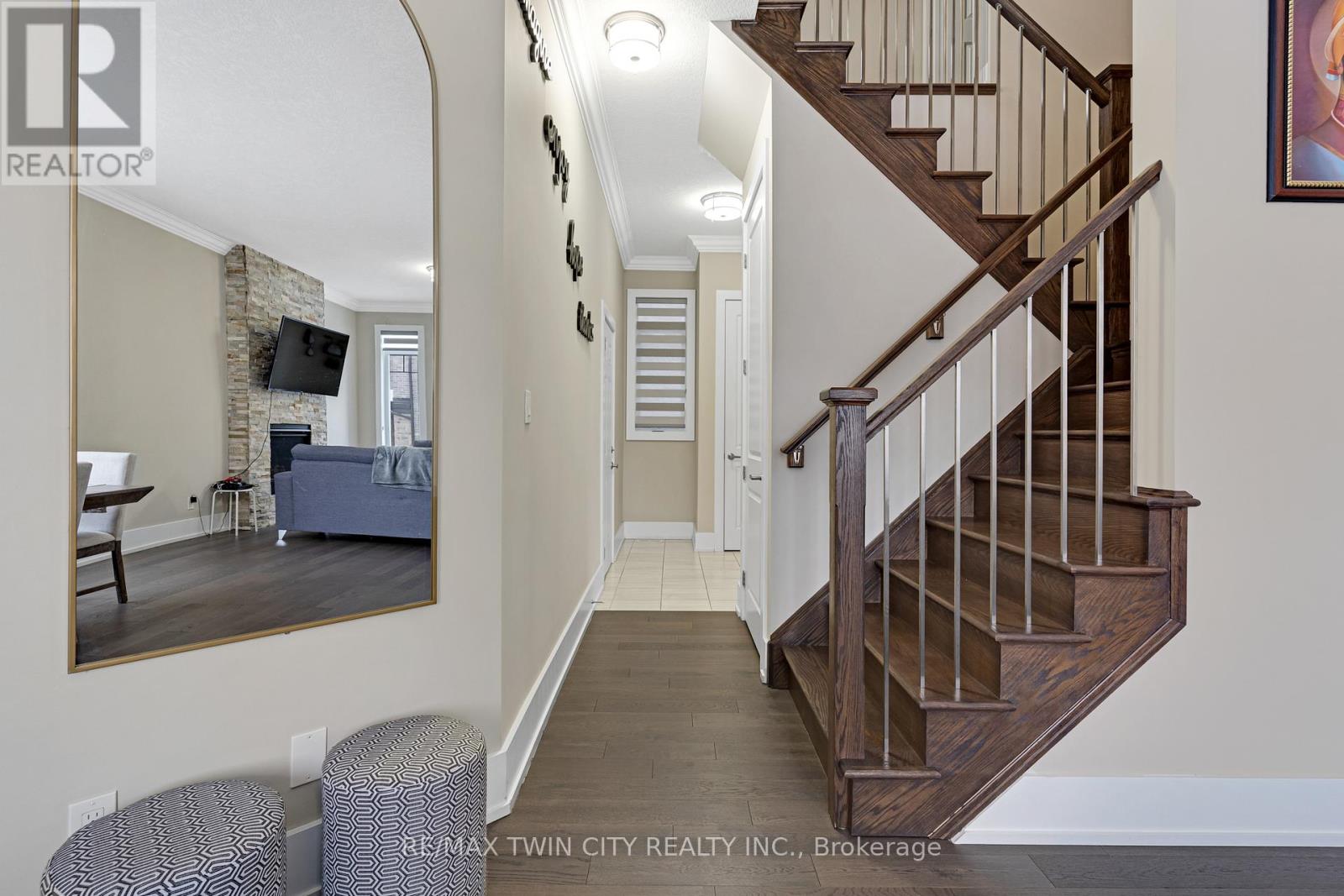 900 PONDCLIFFE DRIVE, Kitchener, Ontario, N2R0M9 — Photo 5