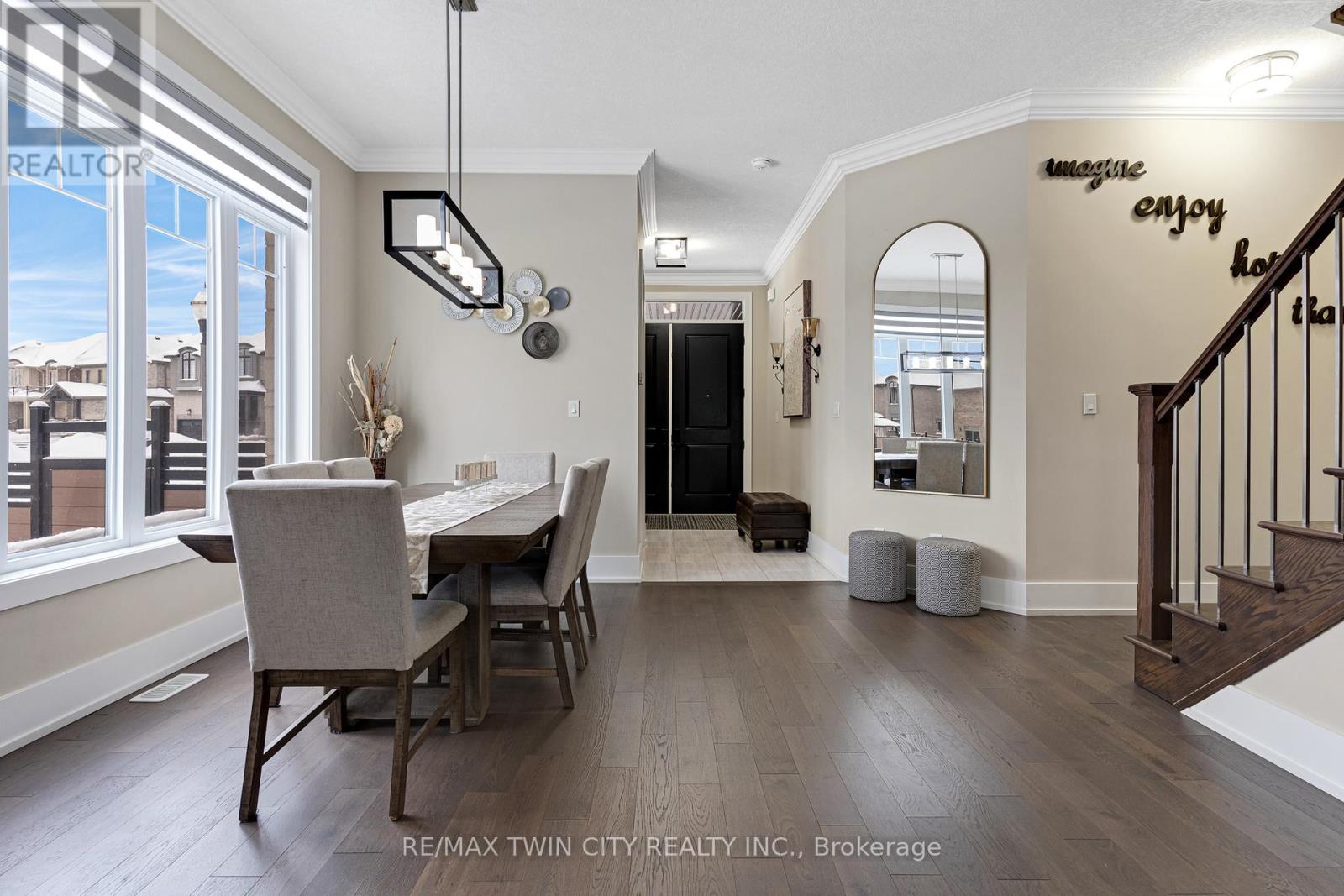 900 PONDCLIFFE DRIVE, Kitchener, Ontario, N2R0M9 — Photo 8