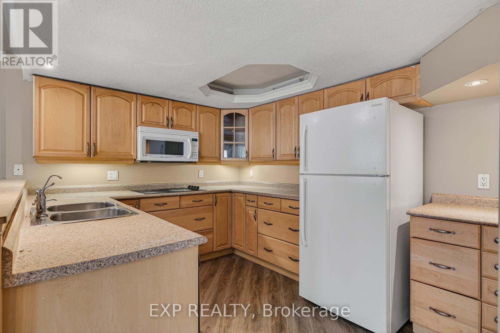 14 HEARTHBRIDGE STREET, Kitchener, Ontario, N2R1L5 — Photo 37