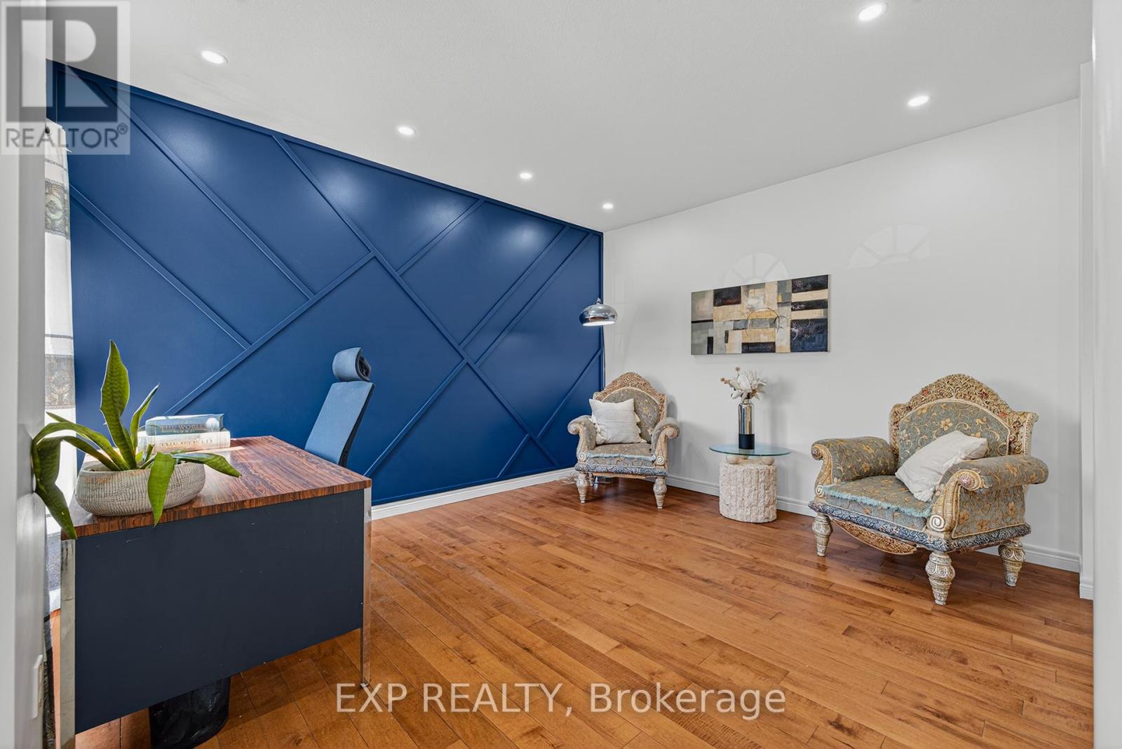 14 HEARTHBRIDGE STREET, Kitchener, Ontario, N2R1L5 — Photo 4