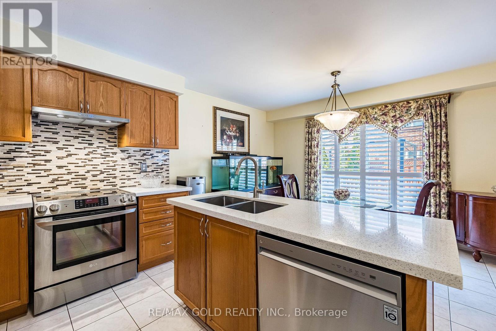 46 MCCRIMMON DRIVE, Brampton (Fletcher's Meadow), Ontario, L7A2Z5 — Photo 15