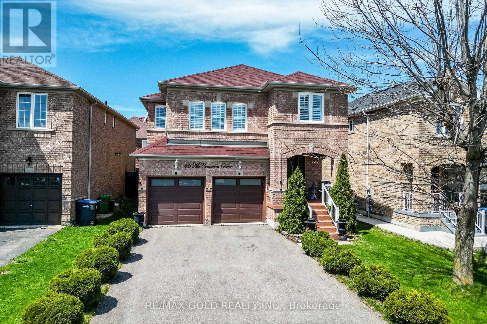 46 MCCRIMMON DRIVE, Brampton (Fletcher's Meadow), Ontario, L7A2Z5 — Photo 2