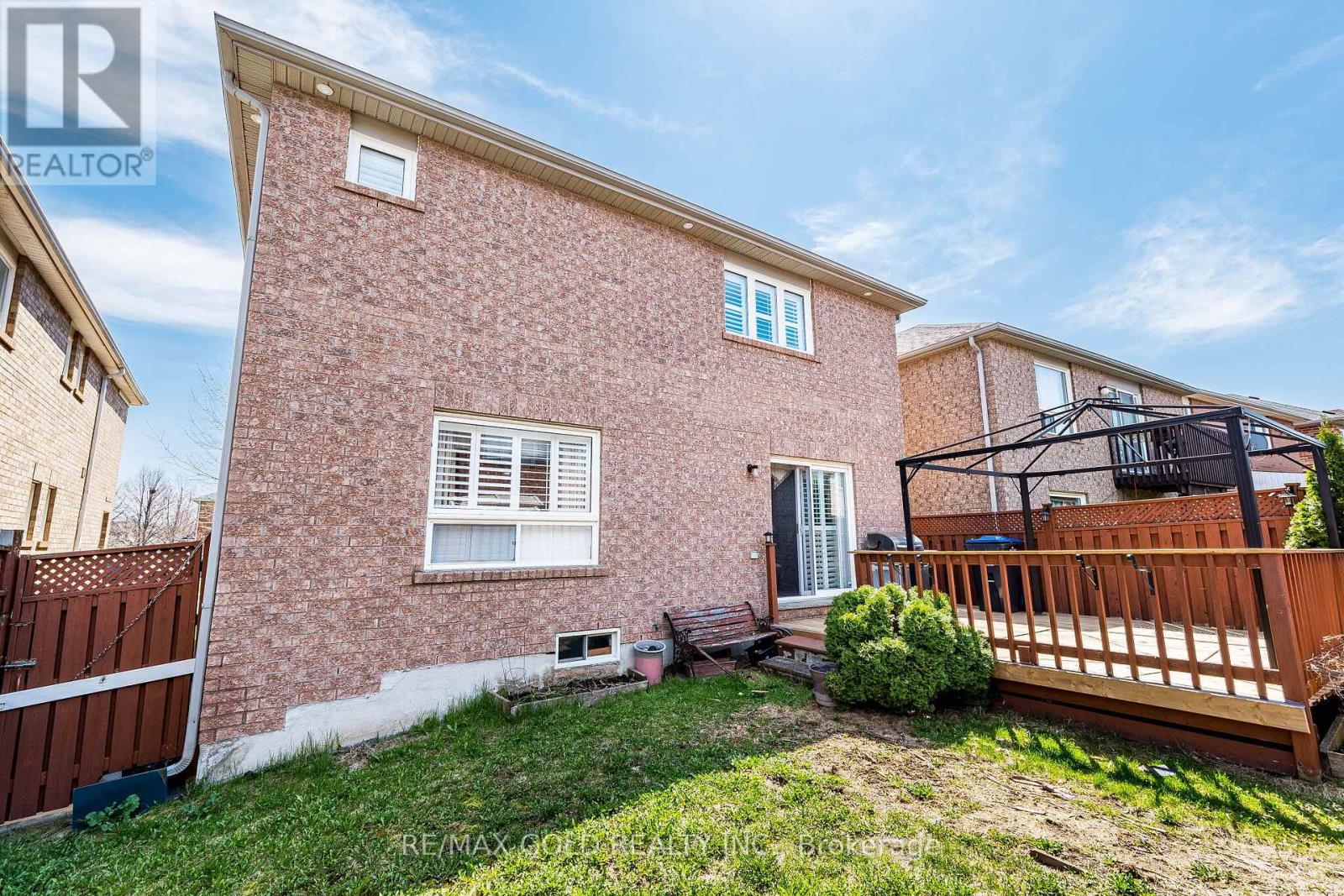 46 MCCRIMMON DRIVE, Brampton (Fletcher's Meadow), Ontario, L7A2Z5 — Photo 32