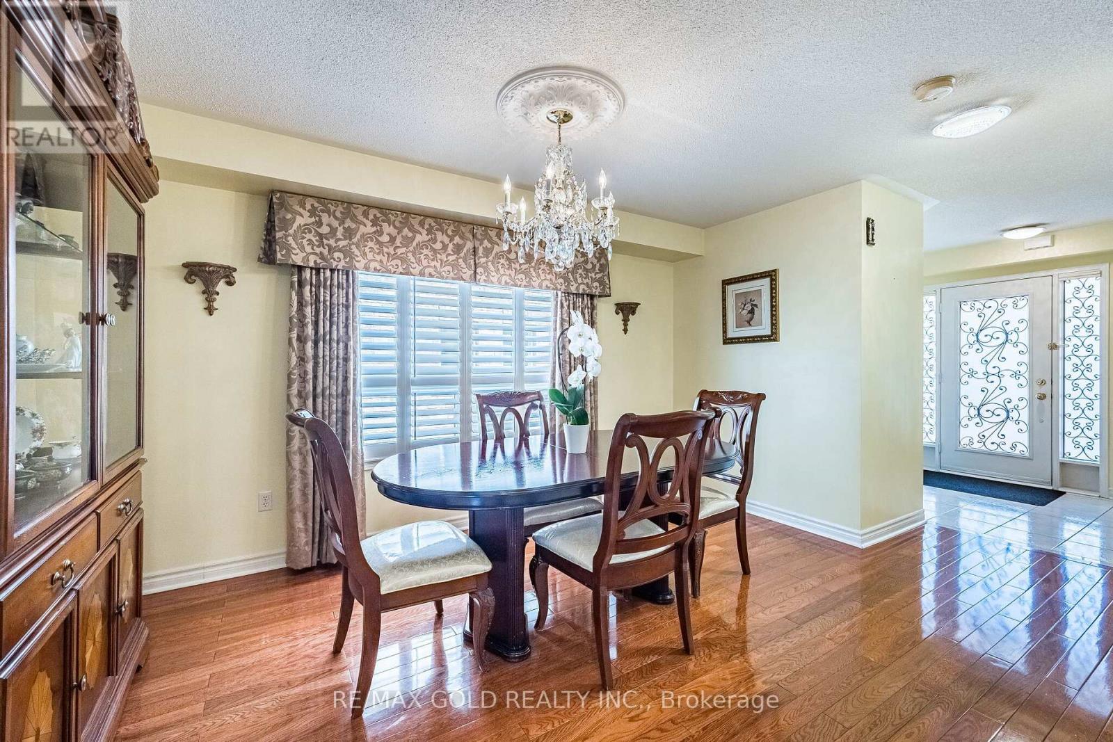 46 MCCRIMMON DRIVE, Brampton (Fletcher's Meadow), Ontario, L7A2Z5 — Photo 6