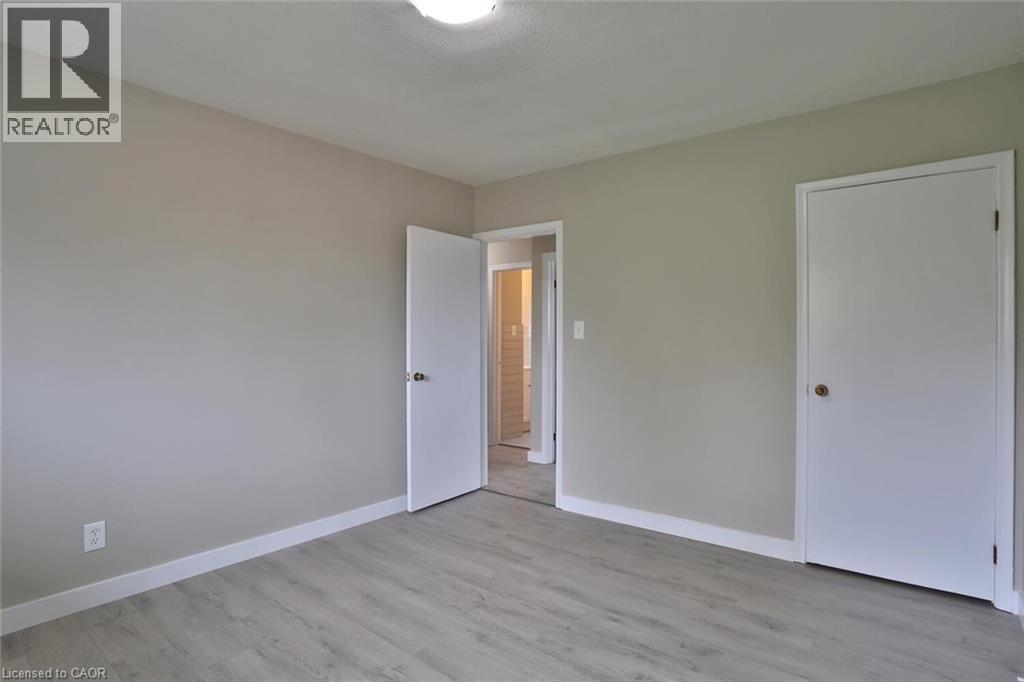 240 DUKE Street E Unit# 5, Kitchener, Ontario, N2H1B3 — Photo 5