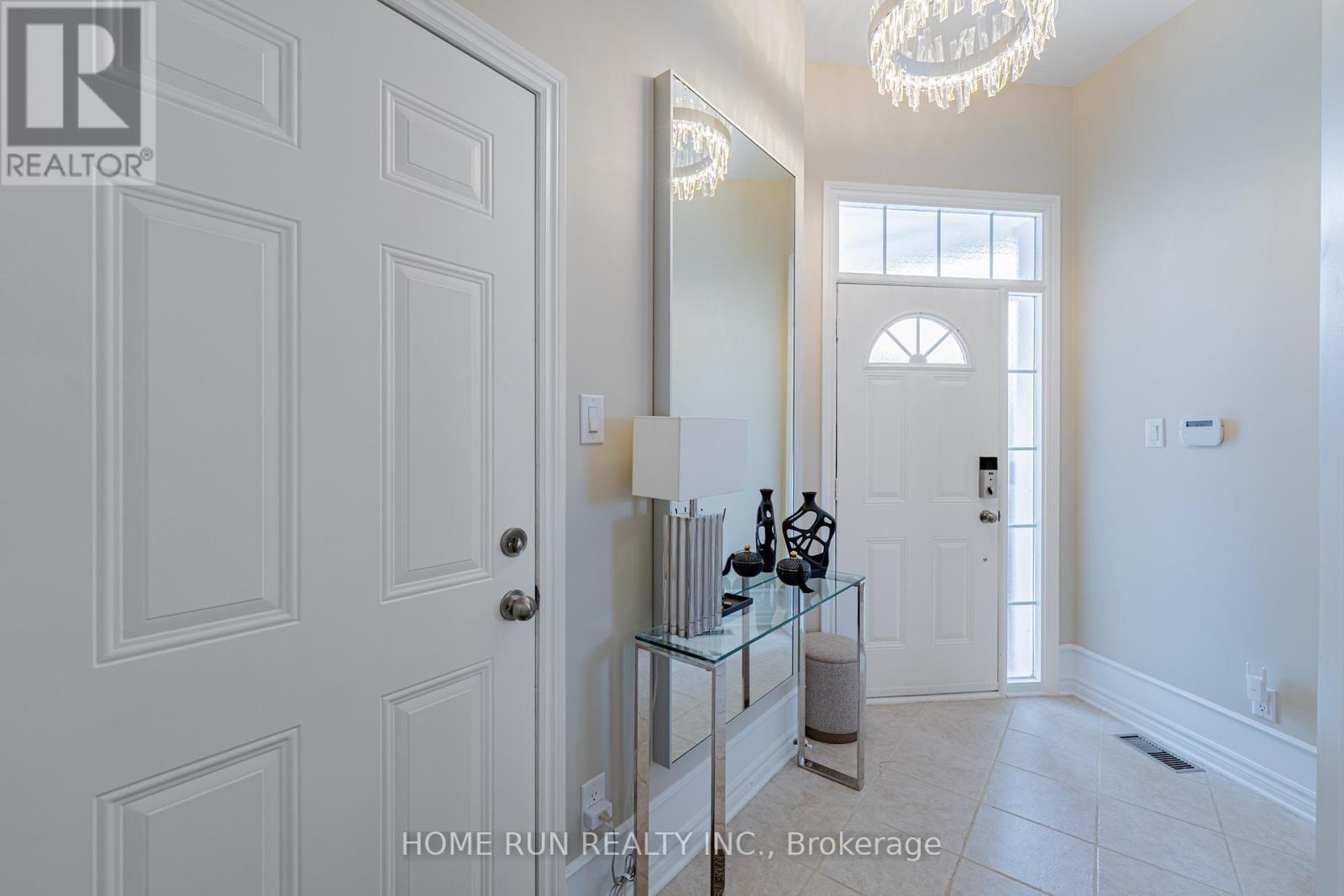 131 KINGHAVEN CRESCENT, Ottawa, Ontario, K2M0C3 — Photo 3