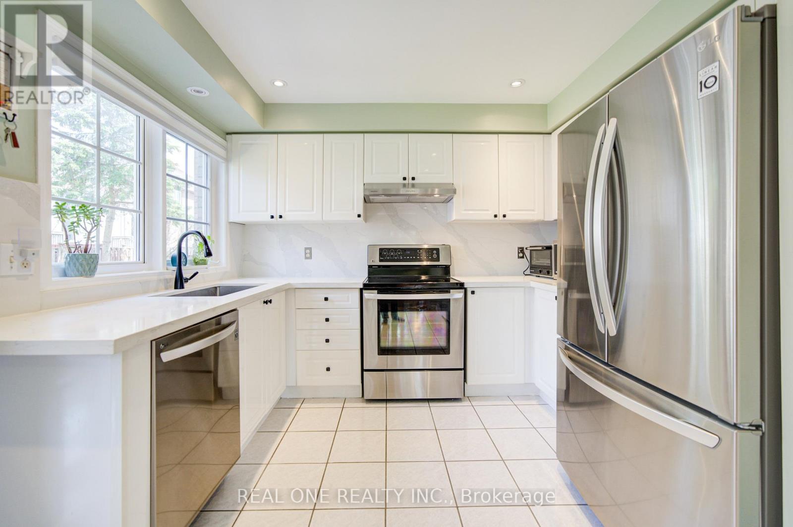 2 DRAWBRIDGE DRIVE, Markham (Berczy), Ontario, L6C2B2 — Photo 26