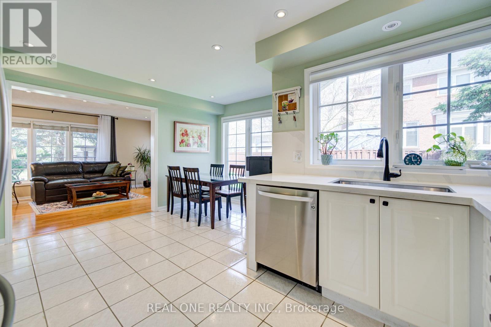 2 DRAWBRIDGE DRIVE, Markham (Berczy), Ontario, L6C2B2 — Photo 28