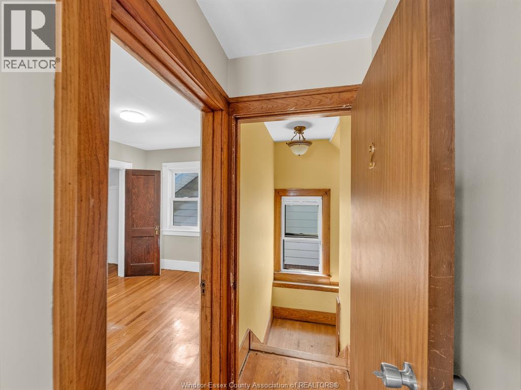 1077 Moy AVENUE, Windsor, Ontario, N9A2P2 — Photo 4
