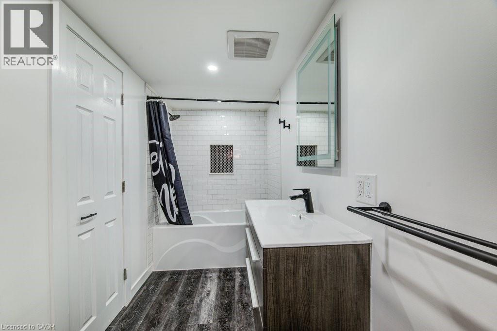 88 WOODHAVEN Road, Kitchener, Ontario, N2C1V1 — Photo 25