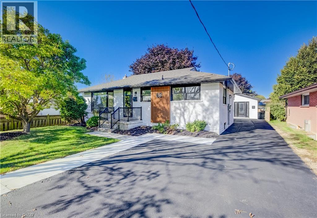 88 WOODHAVEN Road, Kitchener, Ontario, N2C1V1 — Photo 3