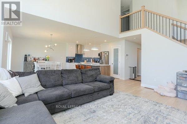 17 EVYLEAN COURT, St. Thomas, Ontario, N5R0P6 — Photo 7