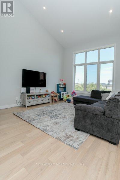 17 EVYLEAN COURT, St. Thomas, Ontario, N5R0P6 — Photo 9