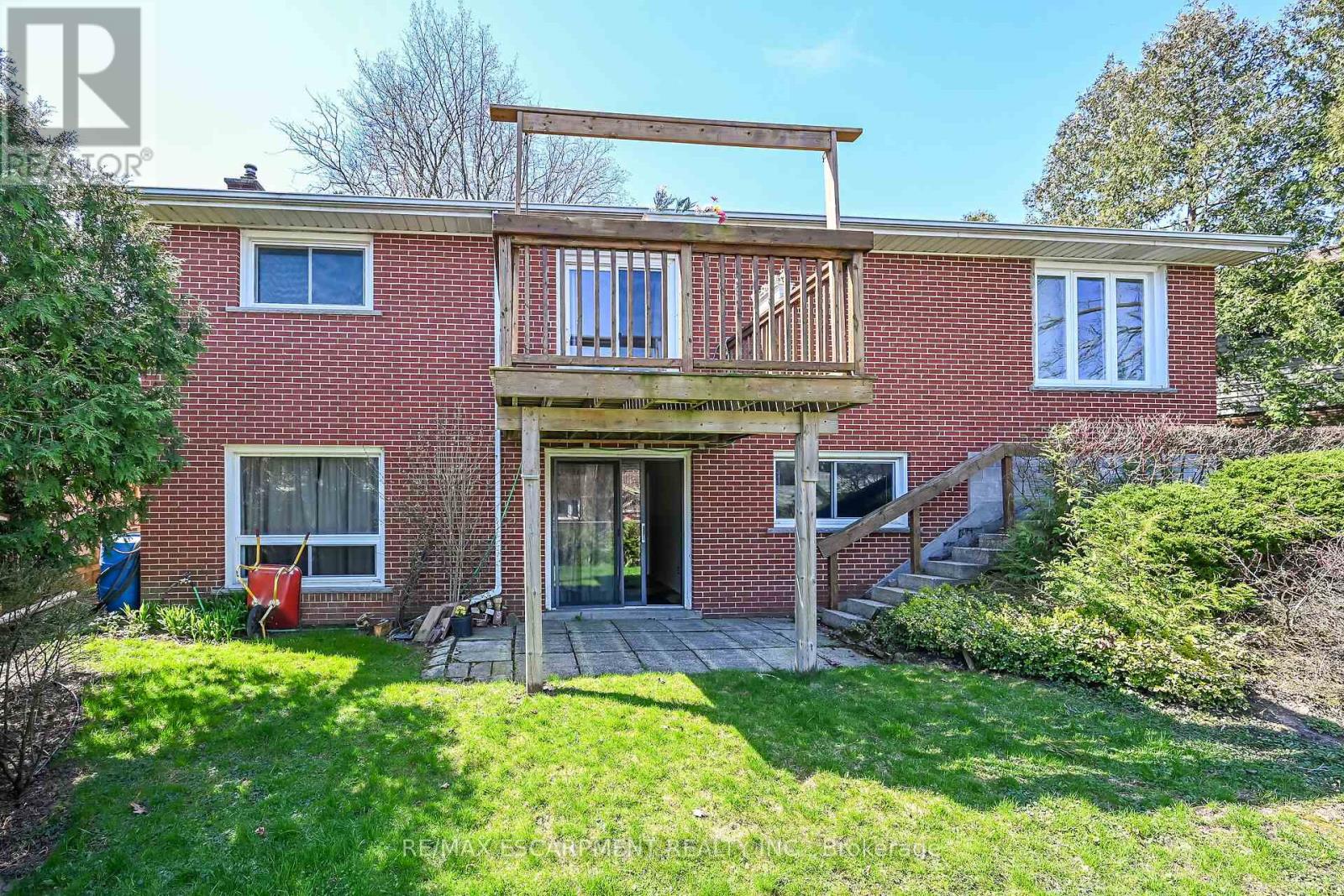 42 HOLBROOK ROAD, Hamilton (Westcliffe), Ontario, L9C2H2 — Photo 3