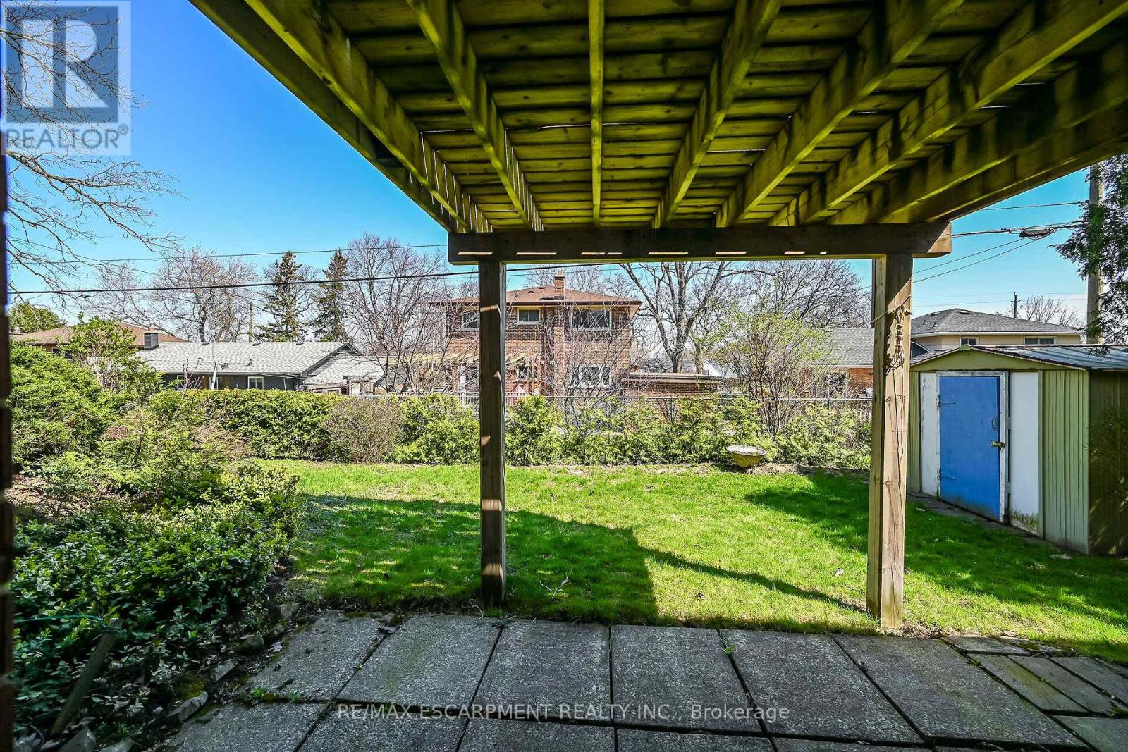 42 HOLBROOK ROAD, Hamilton (Westcliffe), Ontario, L9C2H2 — Photo 4