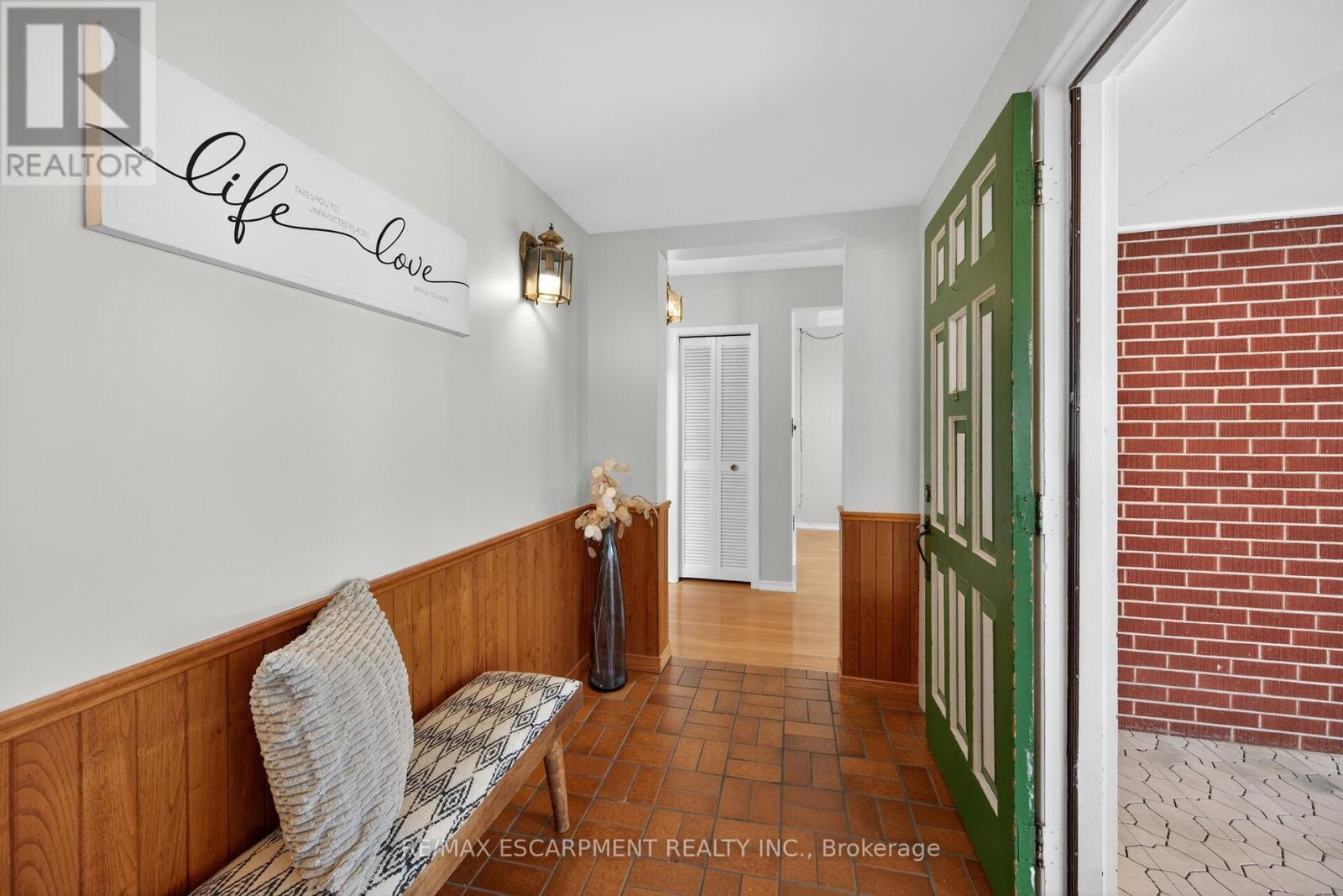 42 HOLBROOK ROAD, Hamilton (Westcliffe), Ontario, L9C2H2 — Photo 5