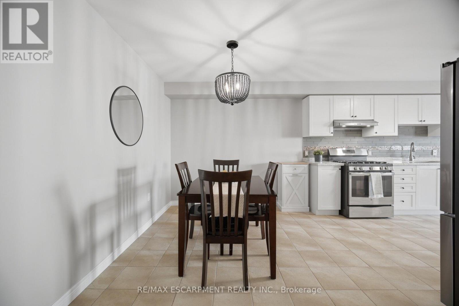 92 CELESTIAL CRESCENT, Hamilton, Ontario, L0R1P0 — Photo 19