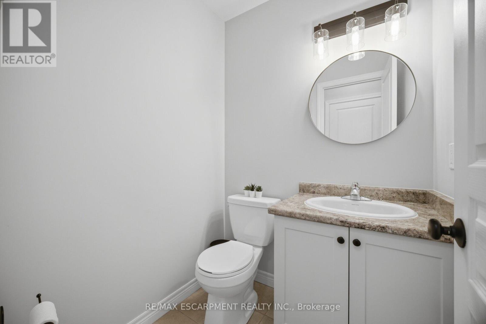 92 CELESTIAL CRESCENT, Hamilton, Ontario, L0R1P0 — Photo 21